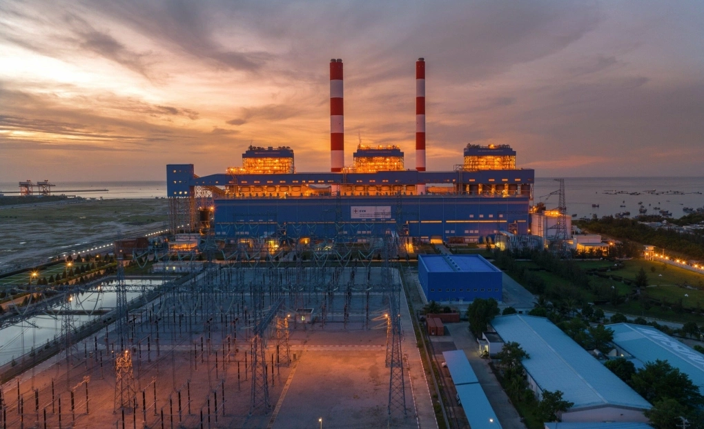 Nhiều nhà máy nhiệt điện đang áp dụng các công nghệ mới để giảm phát thải ra môi trường. Ảnh: EVN